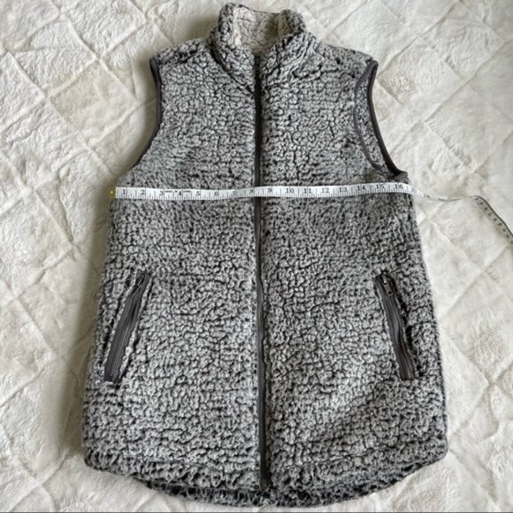 Thread + supply | Full Zip Oatmeal Sherpa Vest | Size Small - Picture 9 of 10